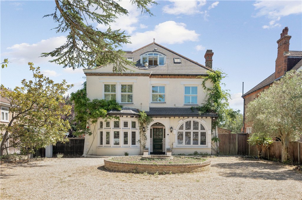 Link to property - The Avenue.
